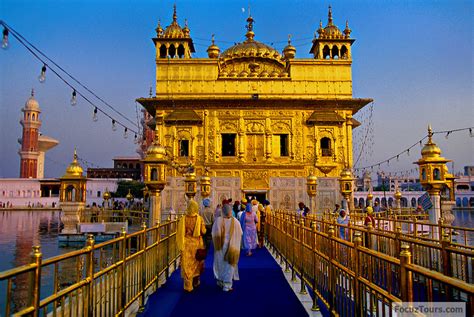 Golden Temple : Kuil Sikh Yang Disaluti 562 Kilogram Emas | Iluminasi