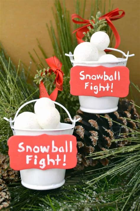 Snowball Fight Ornament - Christmas Craft