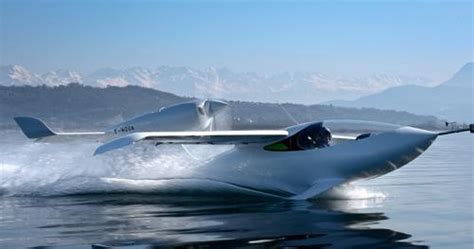 Amphibious Plane Skis on Composites