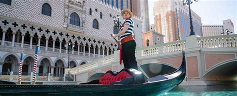 Indoor & Outdoor Gondola Rides | The Venetian® Las Vegas