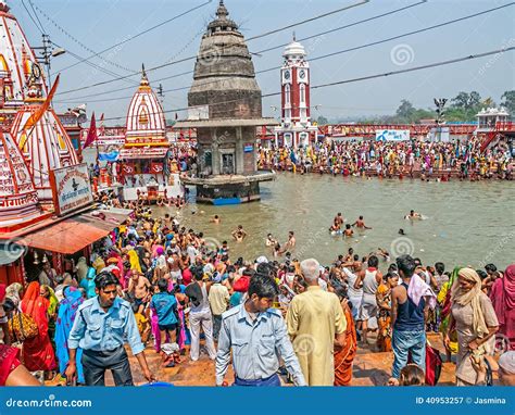 Main Bathing Ghat in Haridwar Editorial Photography - Image of mela ...