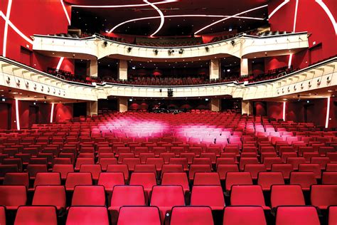 The Deutsche Theater | Munich’s musical hotspot | Discover Germany