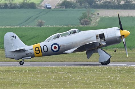 Sea Fury down in Duxford, crew escapes with minor injuries – World Warbird News
