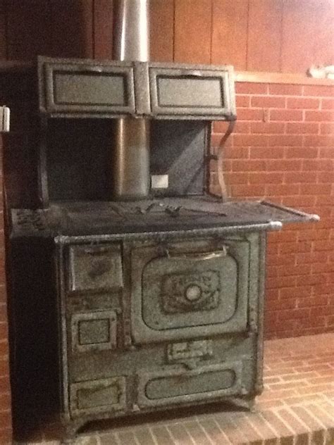 Antique 1890's Home Comfort Wood Cook Stove - Black Wrought Iron | Wood stove cooking, Stove ...