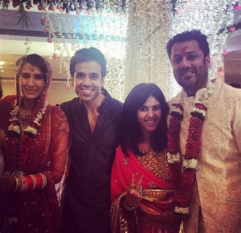 #Ekta Kapoor turns wedding photographer for Abhishek Kapoor and Pragya ...