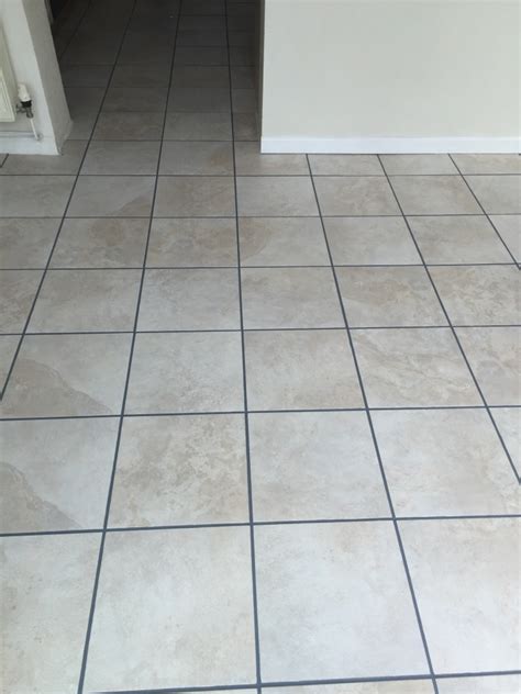 Tile Cleaning and Grout Recolouring of White Pitted Ceramic Tiles in Somerton - Somerset Tile Doctor