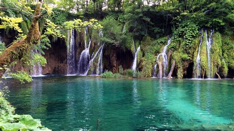 The science behind Plitvice Lakes in Croatia will blow your mind