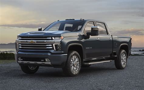 2020 Chevy Silverado 2500HD High Country: More bling, less butch