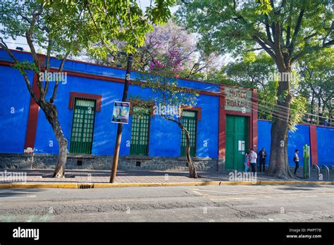 Frida kahlo museum coyoacan mexico hi-res stock photography and images ...