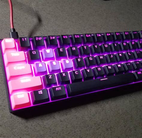 Mechanical gaming keyboard design. Custom RGB keyboard aesthetic. in ...