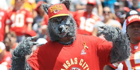 Chiefs superfan arrested for allegedly robbing Oklahoma bank | Fox News