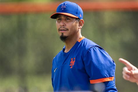 Mets' Carlos Carrasco out 6-8 weeks with hamstring injury