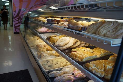 Photo Essay: Lopez Bakery | Milwaukee Independent