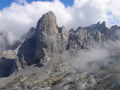 Cantabrian Mountains Wallpapers (28+ images inside)