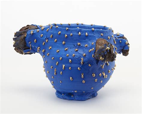 Takuro Kuwata Pantone Blue, China Art, Contemporary Ceramics, Ceramic Art, Creative Ideas ...