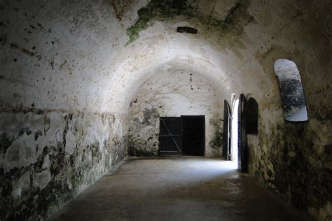 Interior of Slave Cells - St. George's Castle - Elmina - G… | Flickr