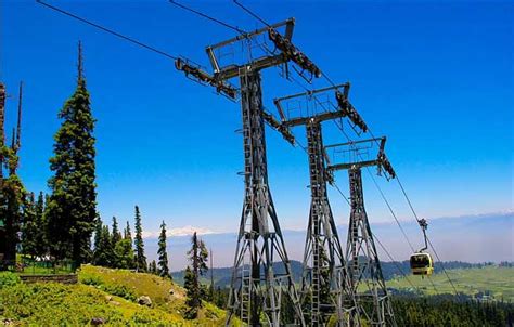 Cable car Gondola & chair lift at Gulmarg for tourist and ski players at Gulmarg