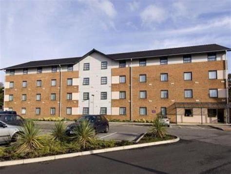 Premier Inn Manchester - West Didsbury | Manchester 2020 UPDATED DEALS, HD Photos & Reviews