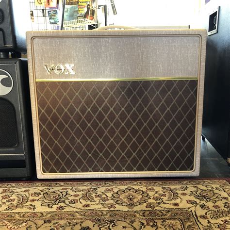 Used Vox Handwired AC15 Combo