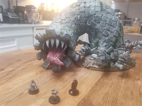 [art] [OC] Sculpted a homebrew BBEG for the campaign I'm developing now. Meet the Tower Mimic ...