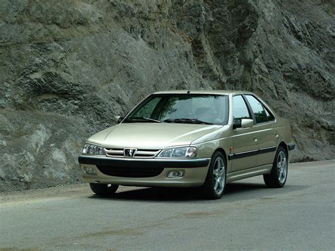 Car in pictures – car photo gallery » Iran Khodro Pars 1999 Photo 10