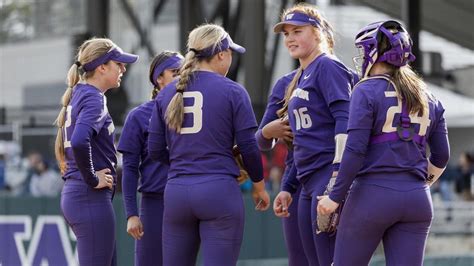 Tough road ahead for Huskies Softball | Columbia Basin | ifiberone.com