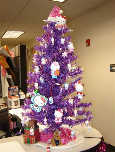 hello-kitty-christmas-tree-purple - 7437 - The Wondrous Pics