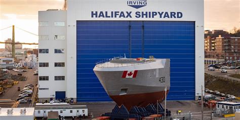 Moving the Final Mega Block of the Future HMCS Harry DeWolf - Irving Shipbuilding