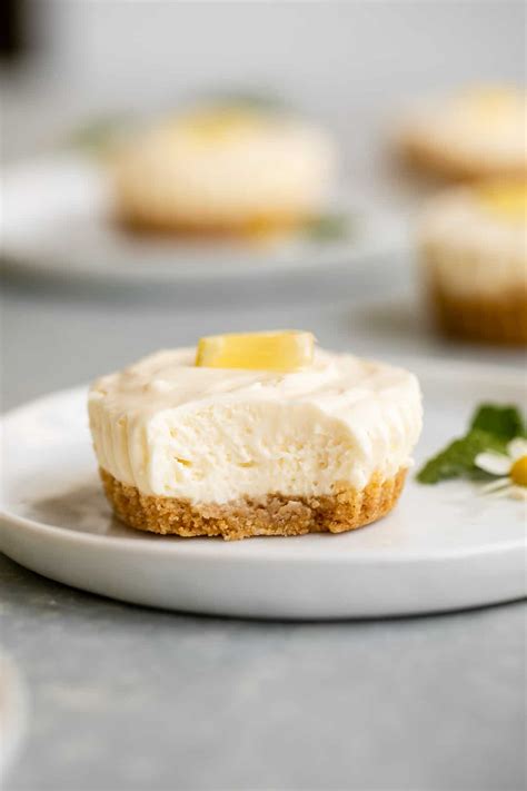 No-Bake Mini Lemon Cheesecake - Little Broken