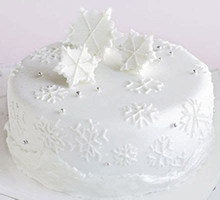 17 Best images about Icing a Christmas Cake on Pinterest | Christmas ...