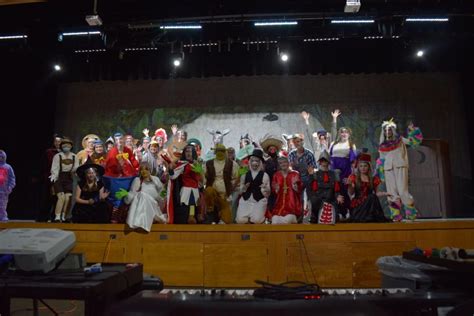 A Look Behind the Scenes of ‘Shrek the Musical’ – WACS News.