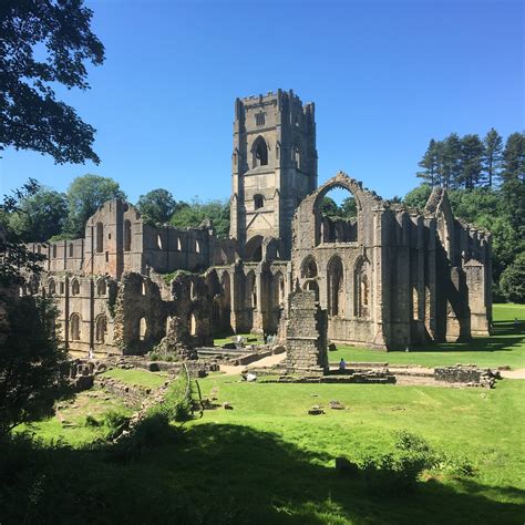 Fountains Abbey, Ripon | Expedia.se