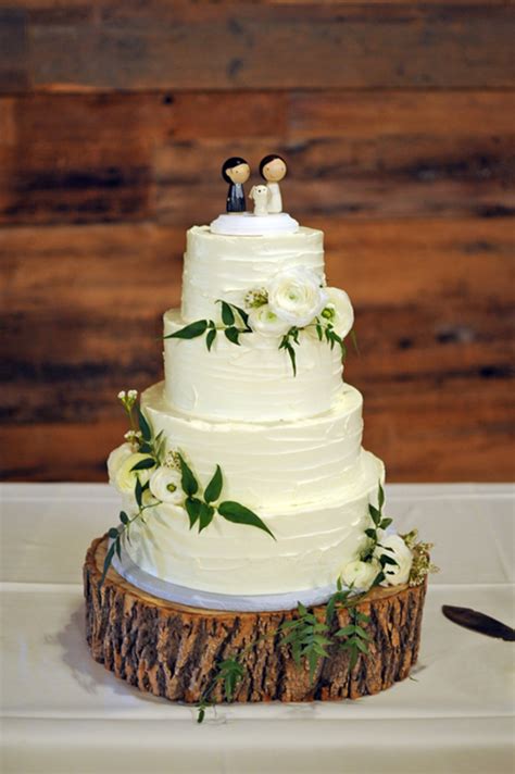 Vermont Barn Wedding At Round Barn Farm - Rustic Wedding Chic