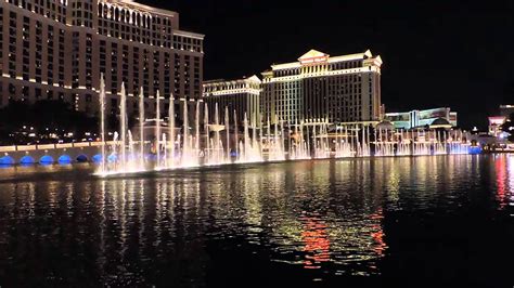 Bellagio dancing fountains - YouTube