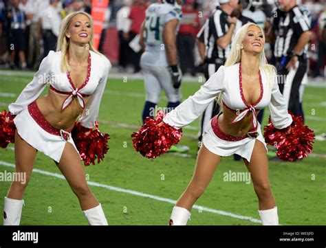 Arizona Cardinals' cheerleaders perform during the Cardinals-Seattle ...