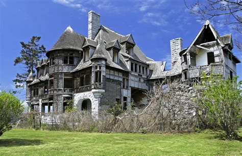 Behold, the creepy haunted houses for sale all over New York