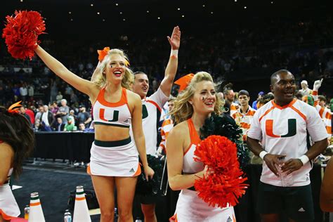 Sports World Reacts To The Miami Cheerleaders Photo - The Spun