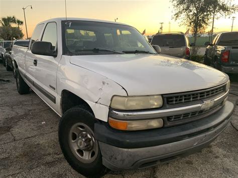 2000 Chevy 2500 Silverado for Sale in West Palm Beach, FL - OfferUp