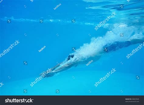 Guy Motion Dives Into Water Stock Photo 98007845 | Shutterstock