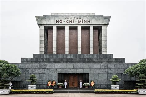 lang-chu-tich-ho-chi-minh-54b8786a1d4b7 - Hidden Land Travel tour & Rental