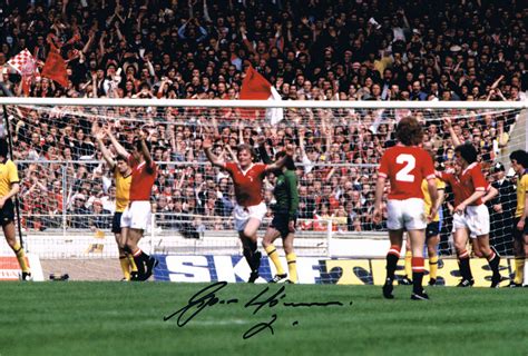 Signed Gordon McQueen Manchester United Photo - Its Signed Memorabilia