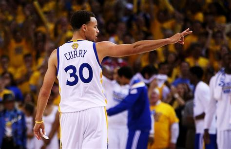 Stephen Curry Stats in NBA Finals Game 3 | Heavy.com