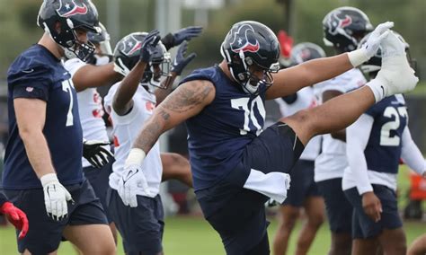 Juice Scruggs Injury Complicates Houston Texans' OL for Week 1 - Sports ...