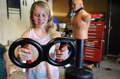 St. Joseph girl, 12, dominates at state arm wrestling match | Minnesota ...