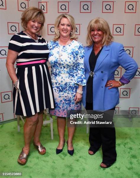 Qvc Carolyn Gracie Photos and Premium High Res Pictures - Getty Images