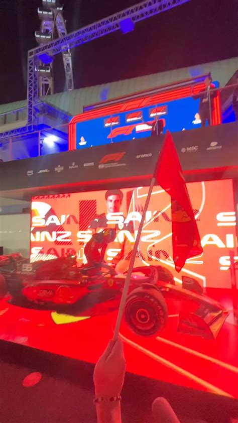 Carlos Sainz claims first win of 2023 for Ferrari in Singapore : r/Ferrari