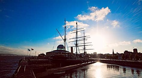 The Discovery Point ship museum, Dundee, Scotland | Eyeflare.com