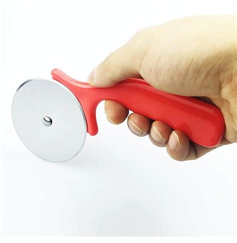 pizza cutter