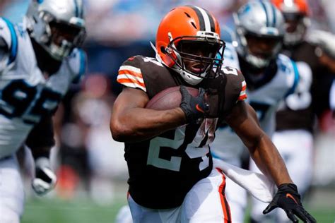 'A sight to behold': Browns' Nick Chubb at his tackle-breaking best in ...