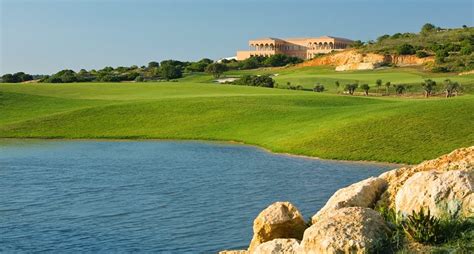 REVIEW: Amendoeira Golf Resort, Portugal - Where Two Greats Give Their Name to the Game - Golf365